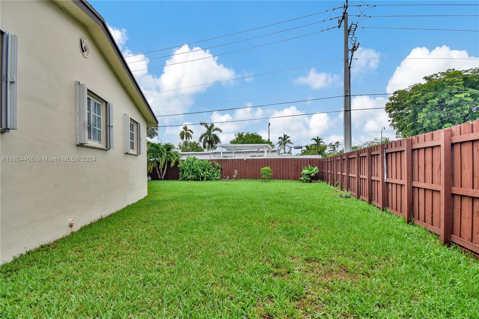 9555 Dominican Dr