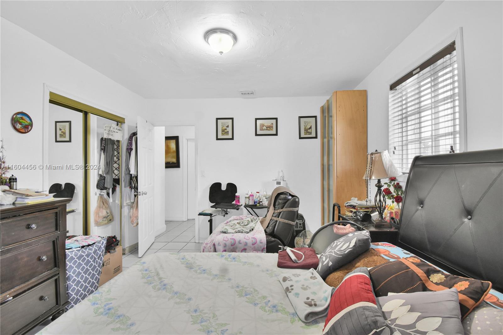 9555 Dominican Dr