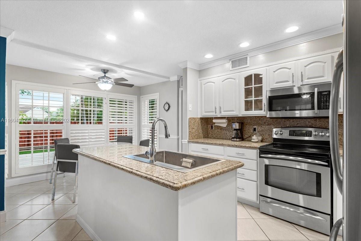 1473 Egret Rd
