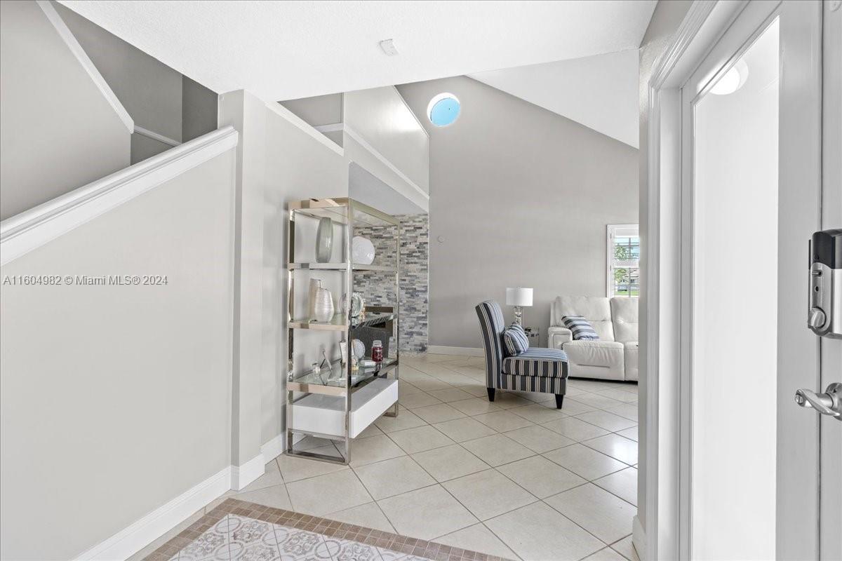 1473 Egret Rd