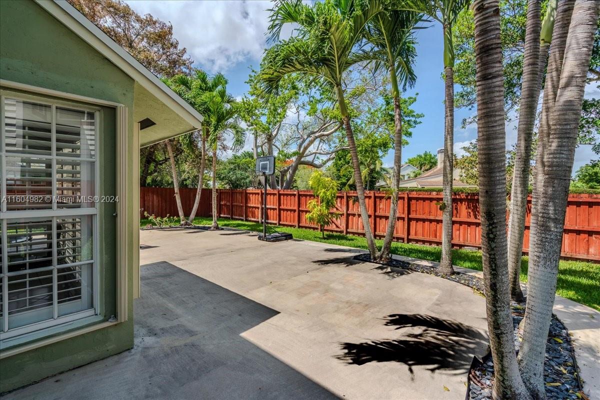 1473 Egret Rd