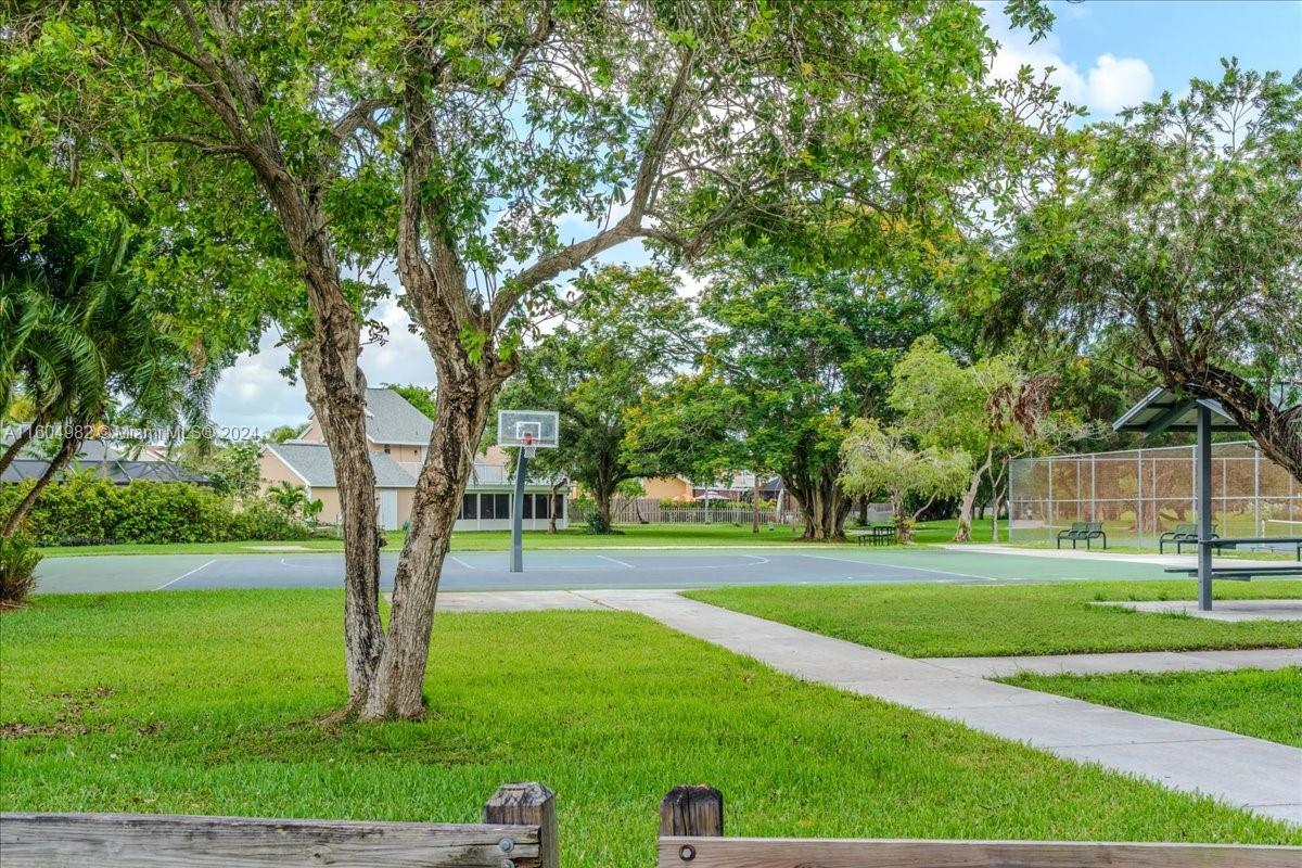 1473 Egret Rd