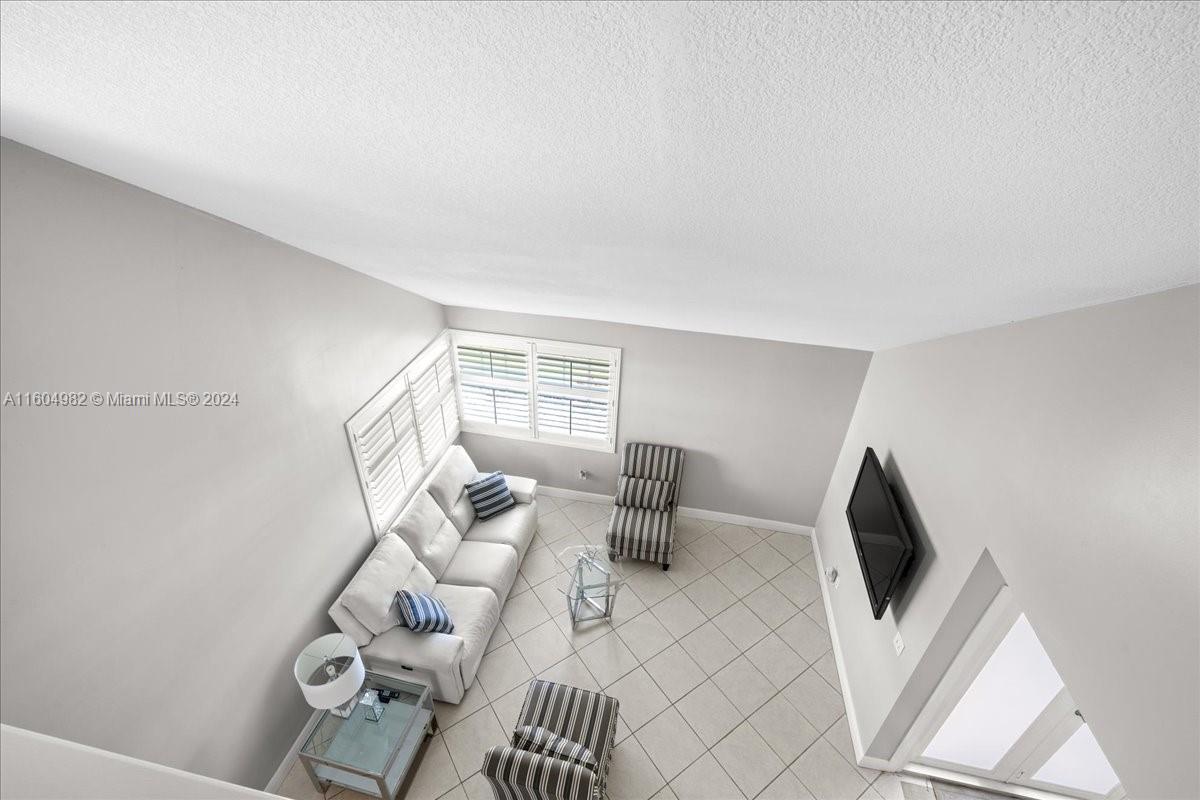 1473 Egret Rd