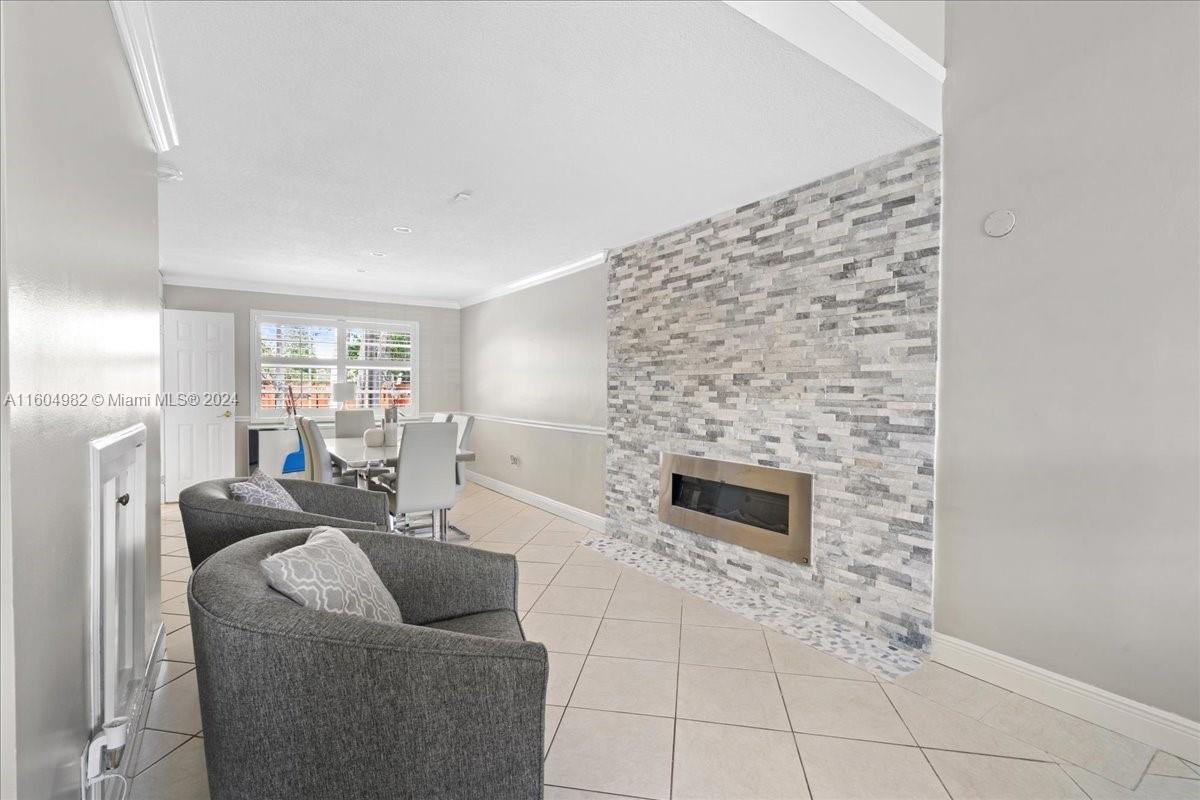 1473 Egret Rd