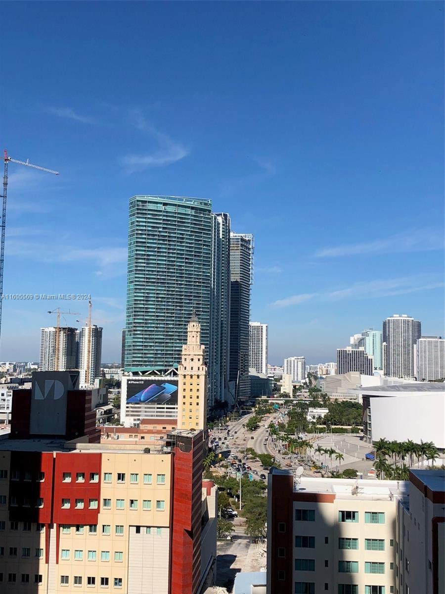 244 Biscayne Blvd # 1610