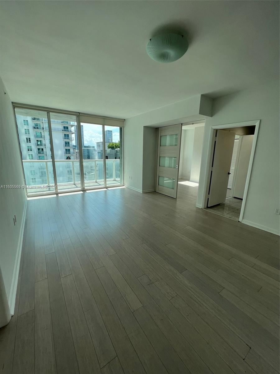 244 Biscayne Blvd # 1610