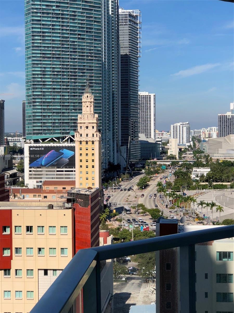 244 Biscayne Blvd # 1610
