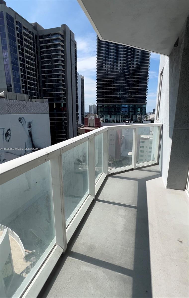 244 Biscayne Blvd # 1610