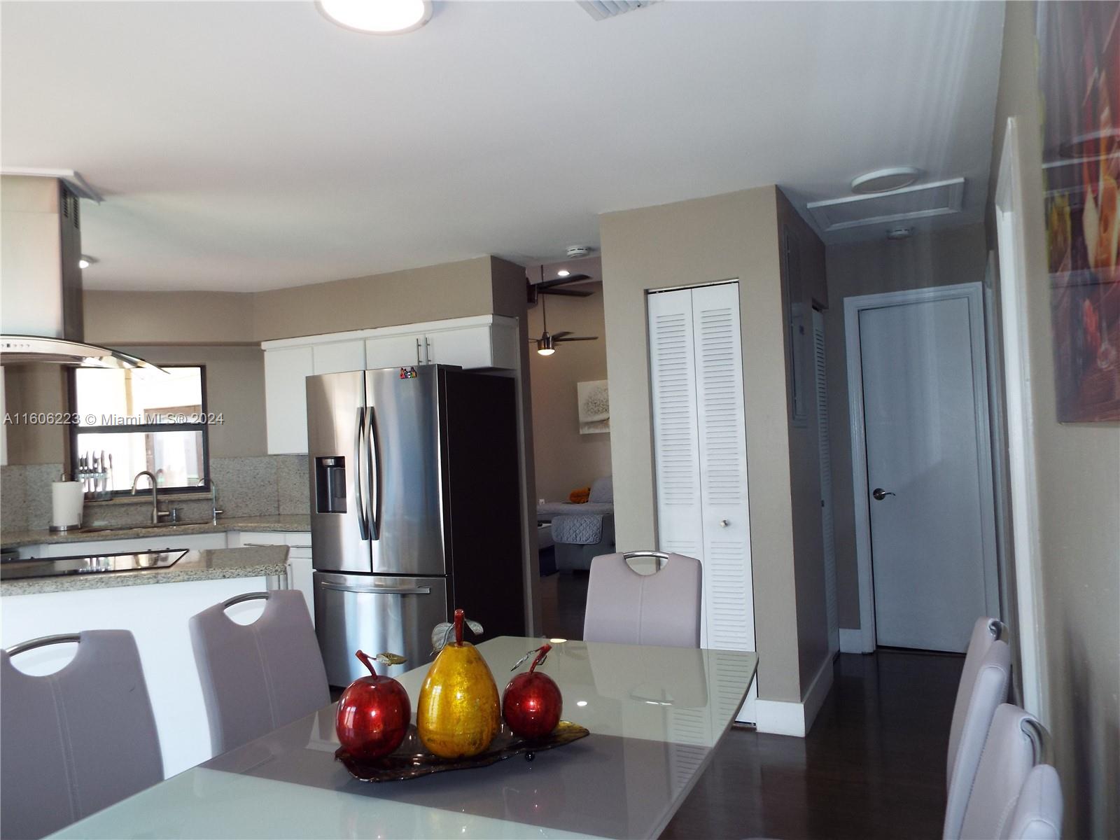 422 SW 88th PL