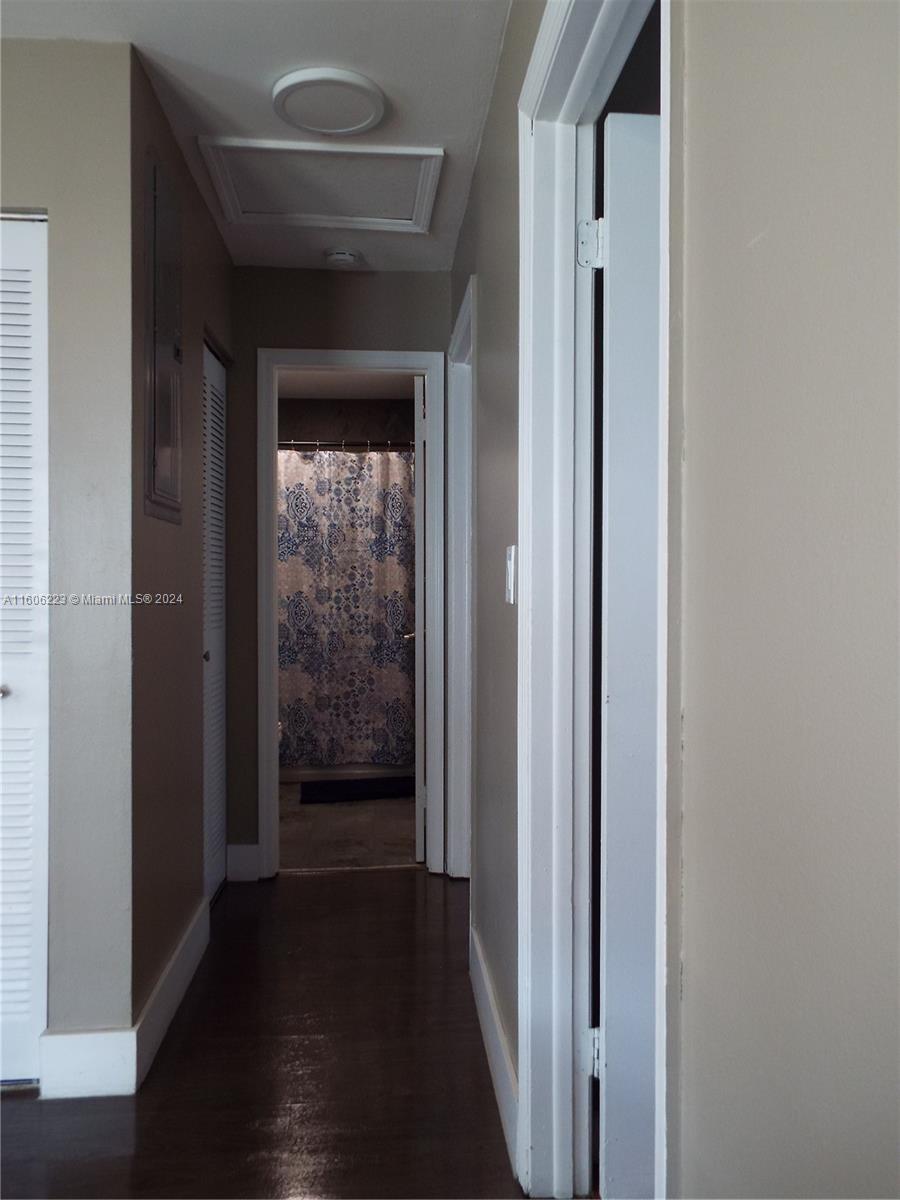 422 SW 88th PL