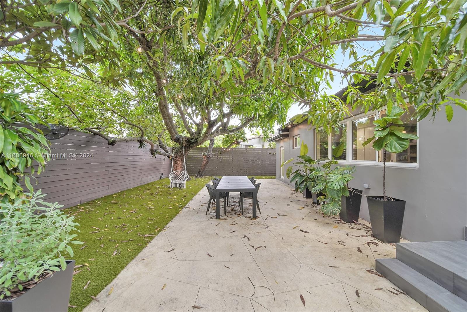 2263 SW 21st Ter