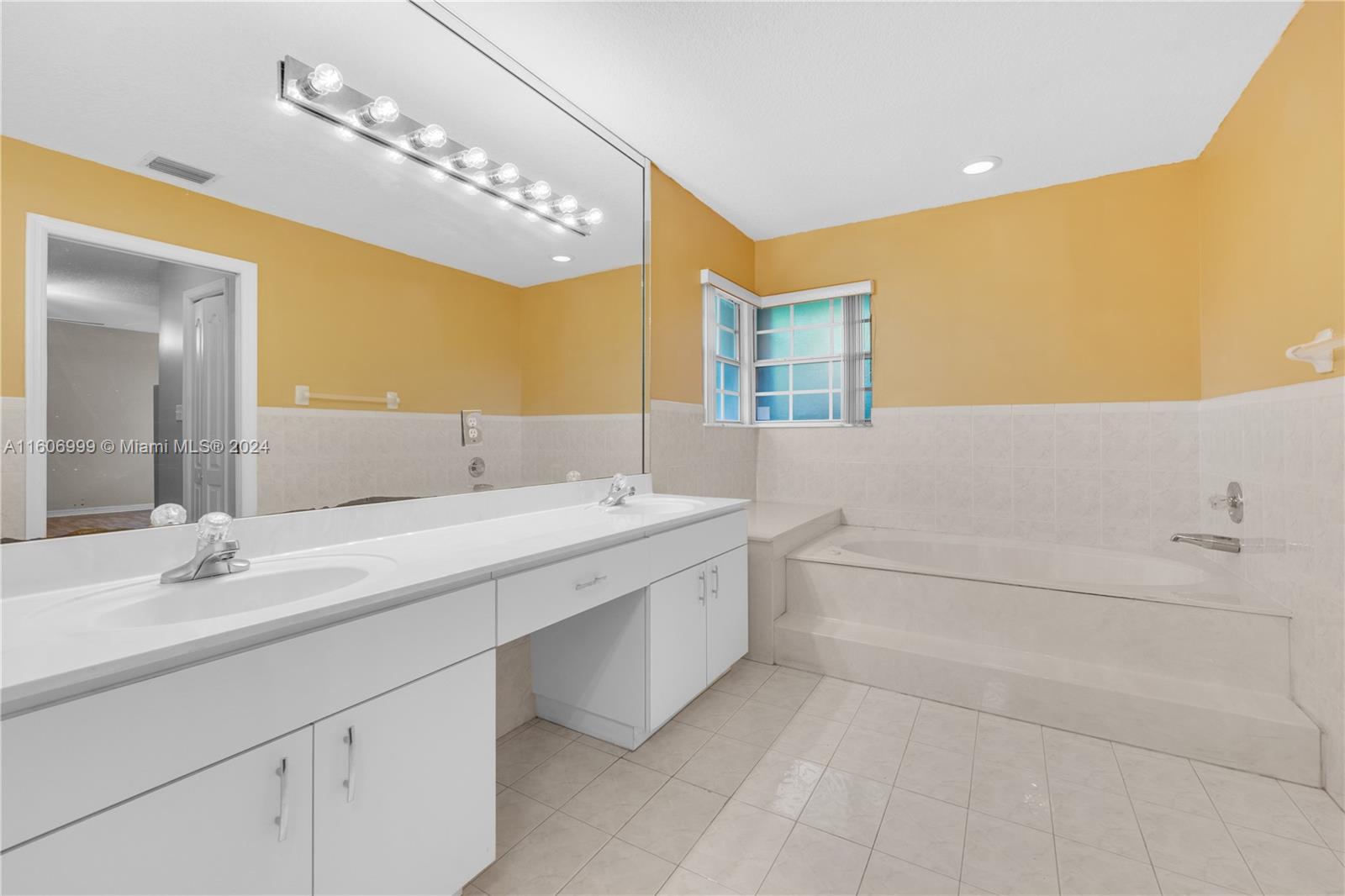 15337 SW 141st St