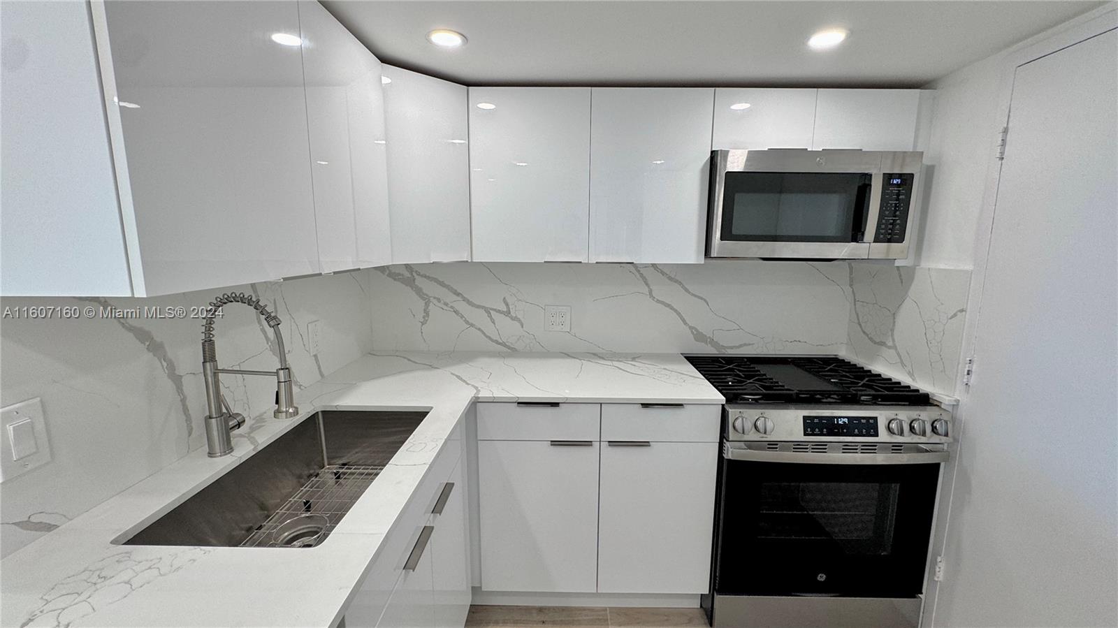 8024 Tatum Waterway Dr # 5B