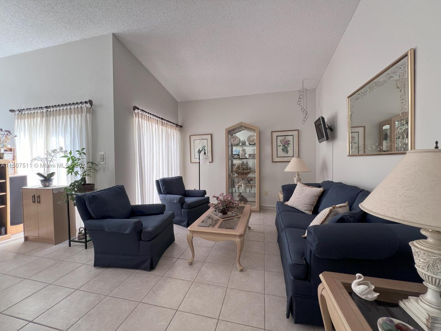 7872 NW 34th Place