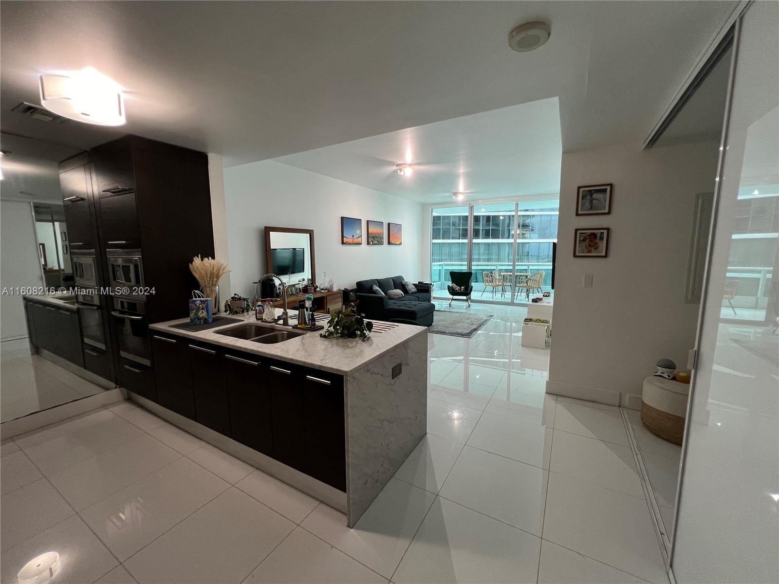 900 Biscayne Blvd # 4910