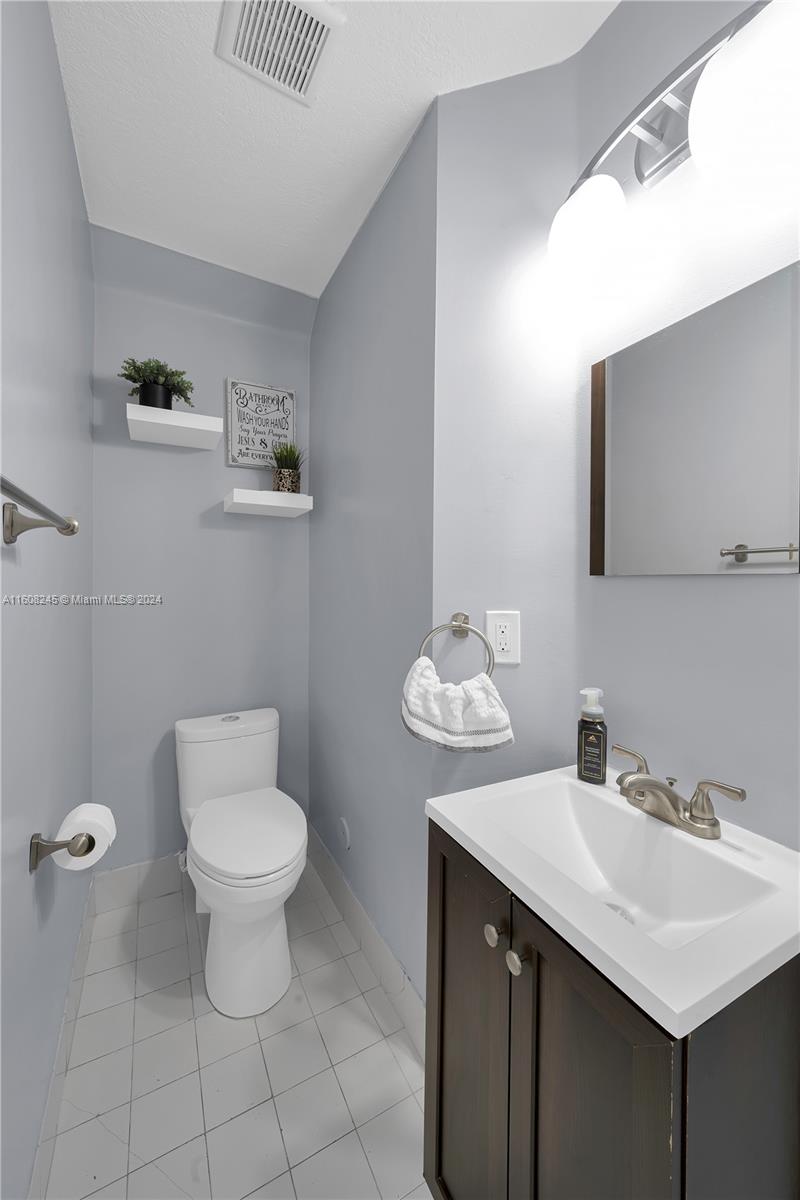 10003 SW 162nd Pl # 10003