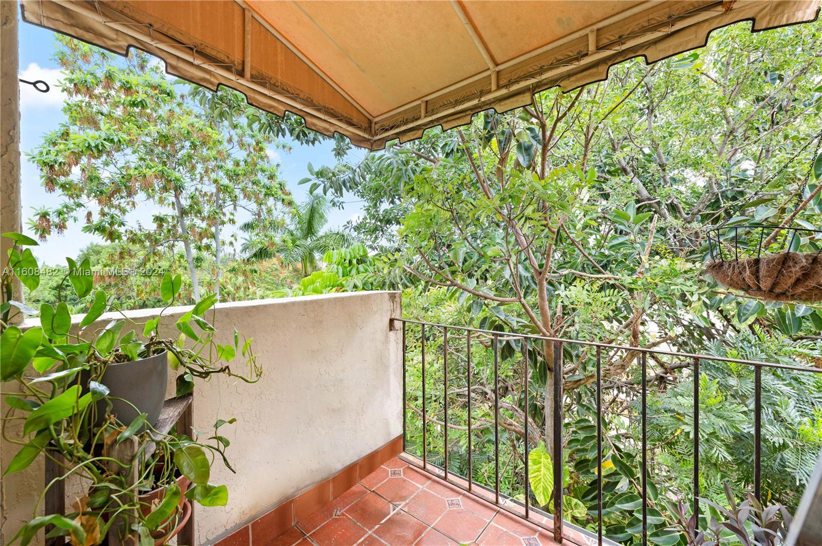 2400 Brickell Ave # 303D