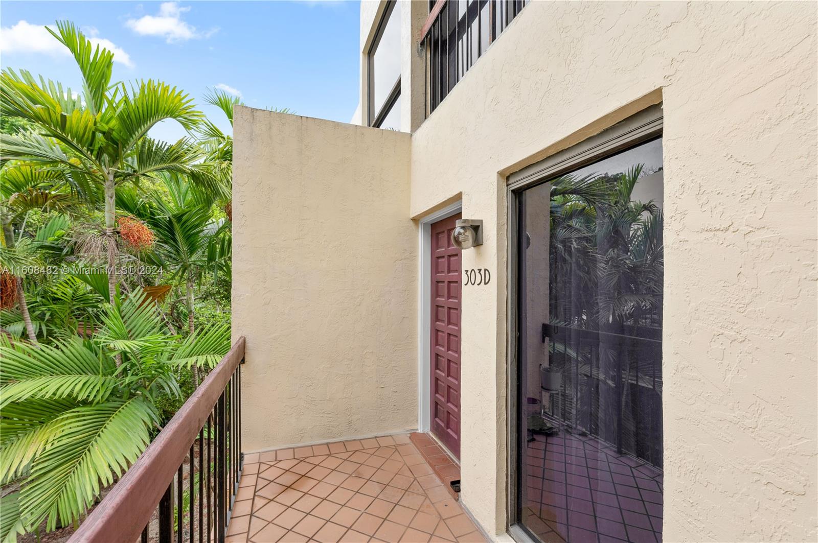2400 Brickell Ave # 303D