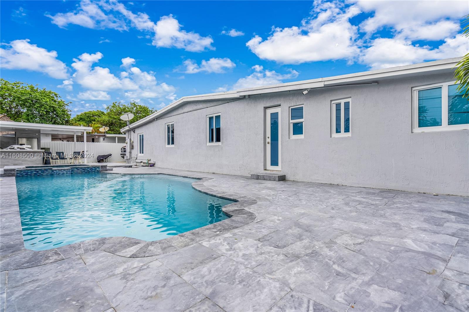 4140 SW 113th Ave