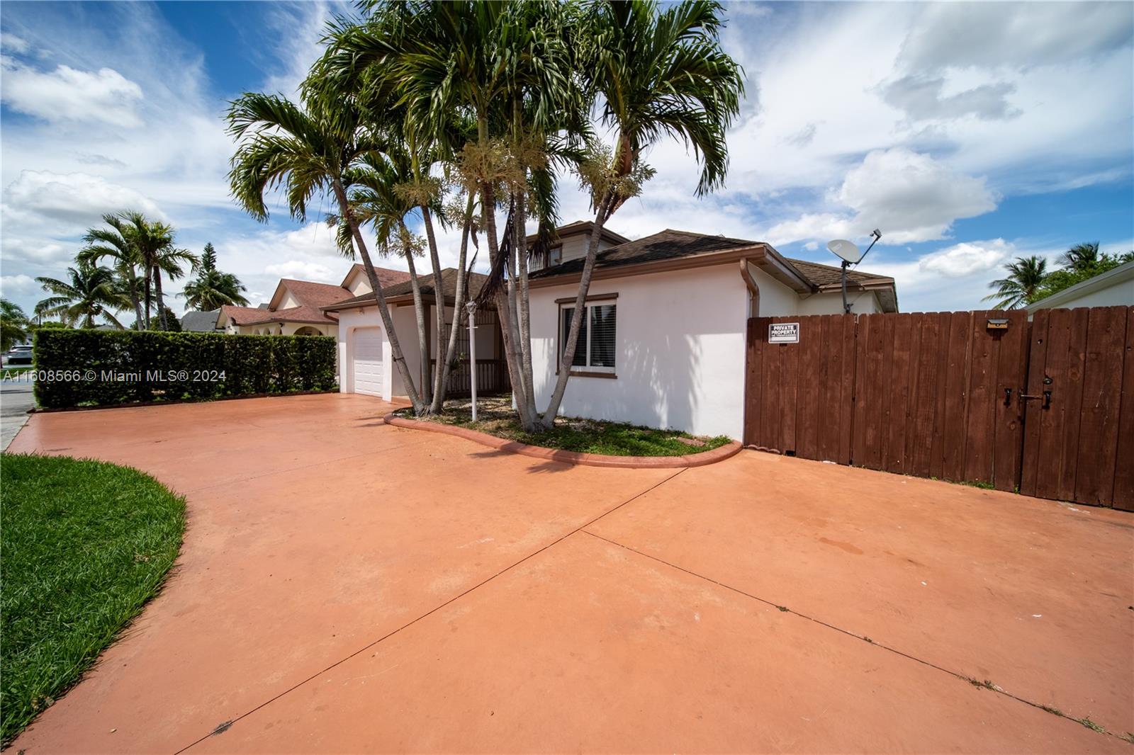 15835 SW 144th Ct