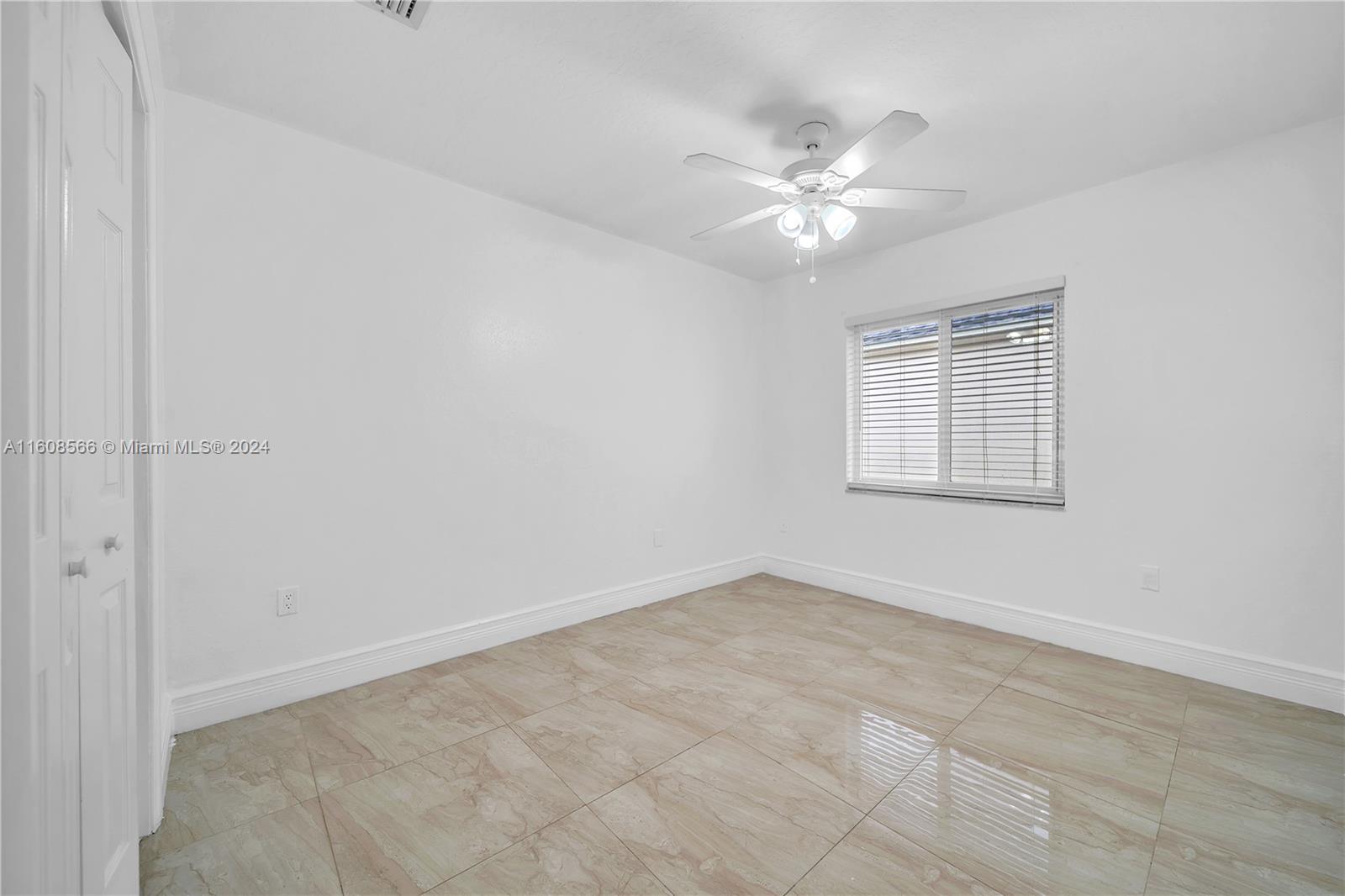 15835 SW 144th Ct