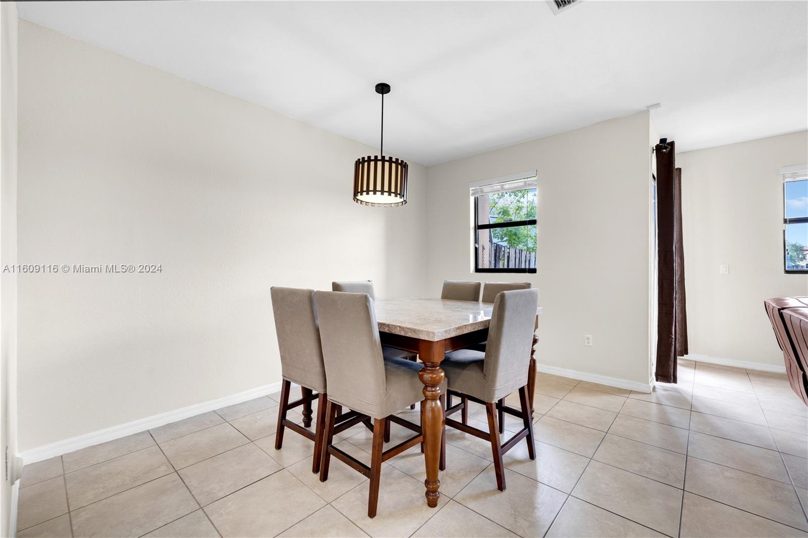 541 NE 33rd Ter # 541
