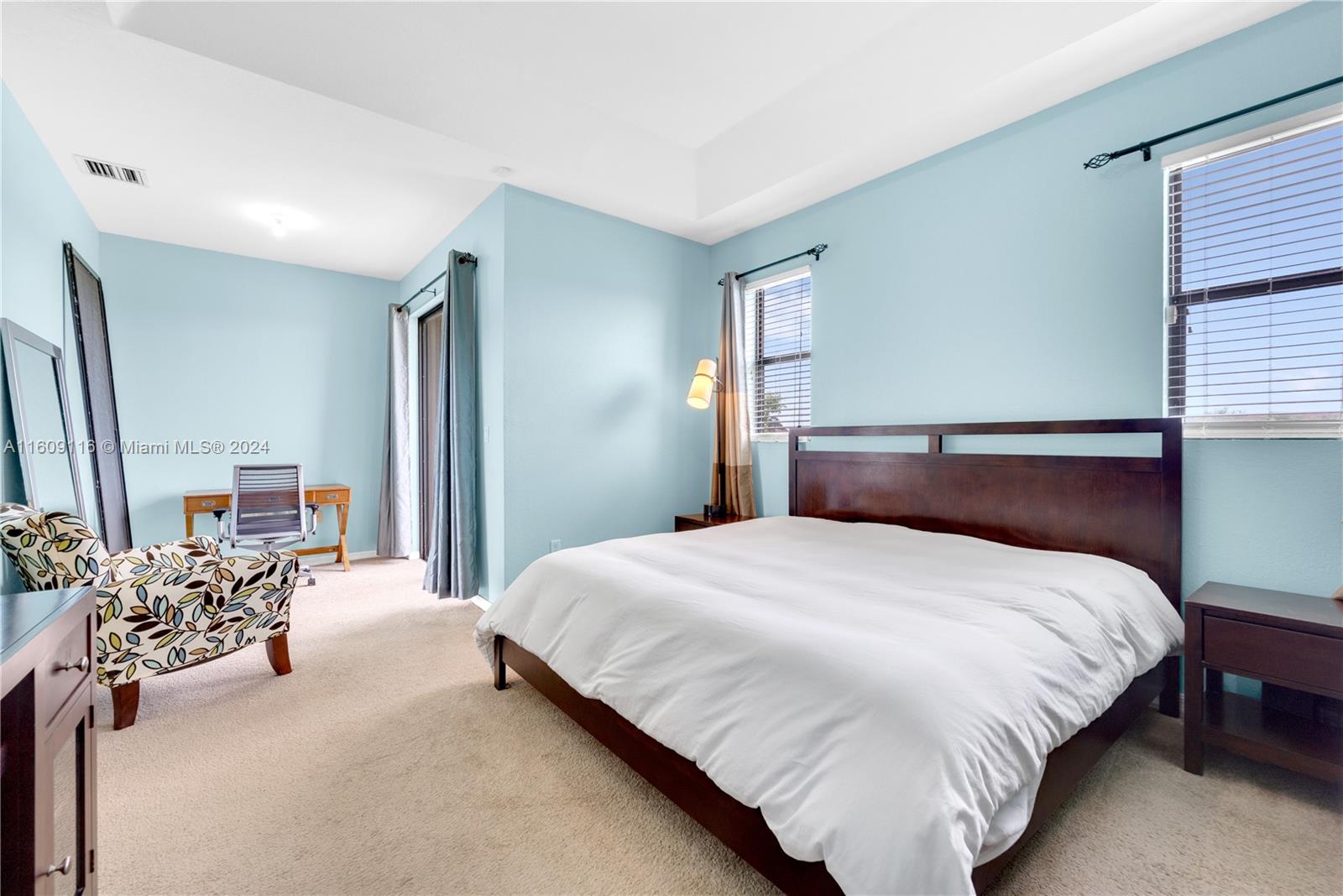 541 NE 33rd Ter # 541