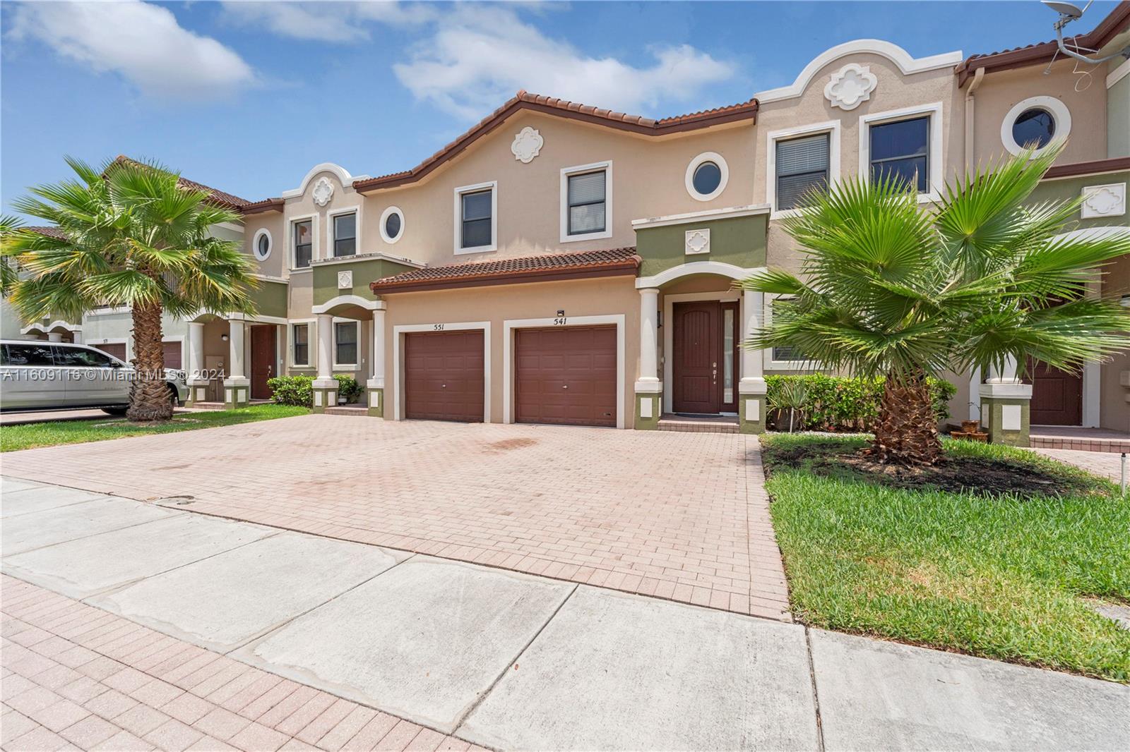541 NE 33rd Ter # 541