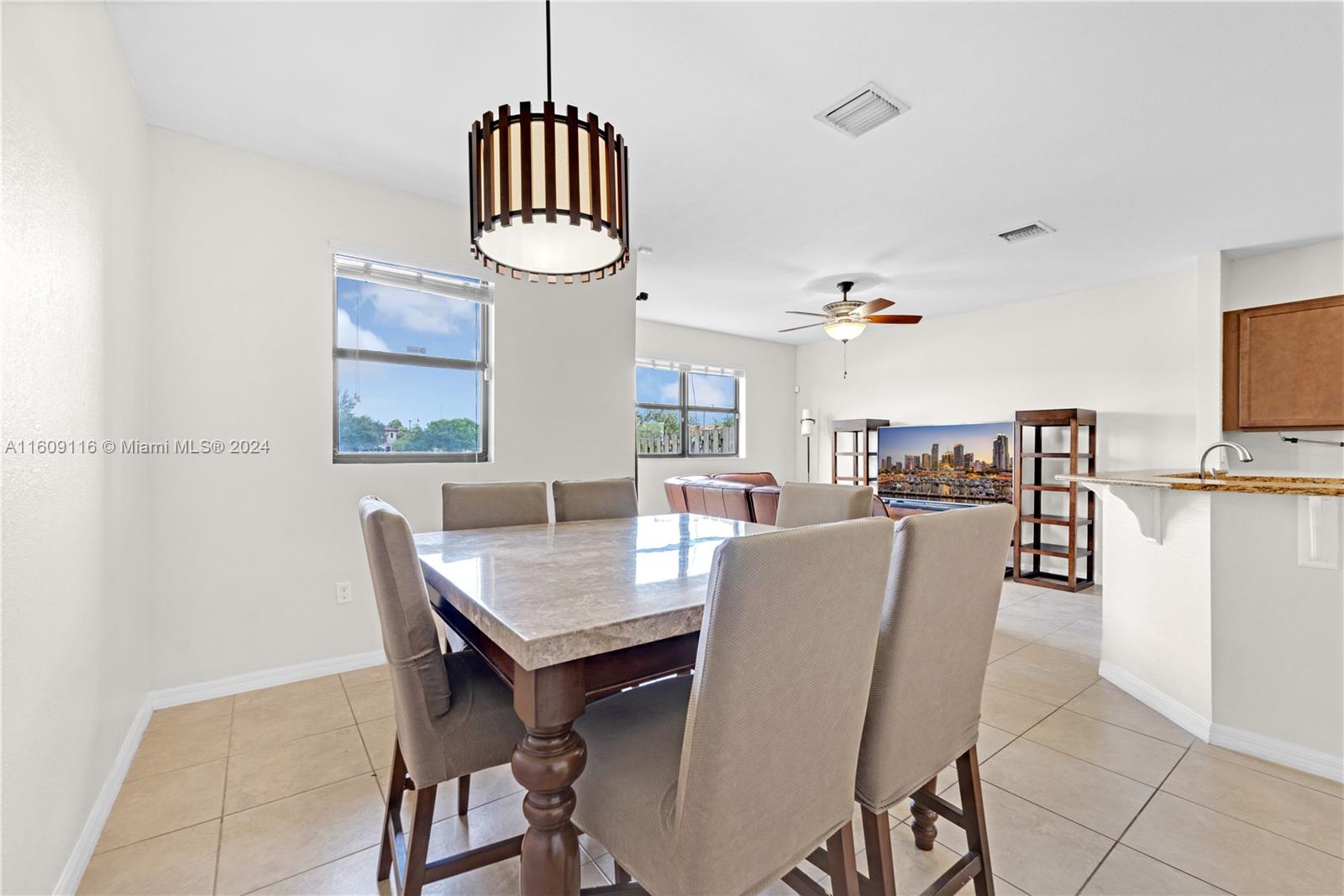541 NE 33rd Ter # 541