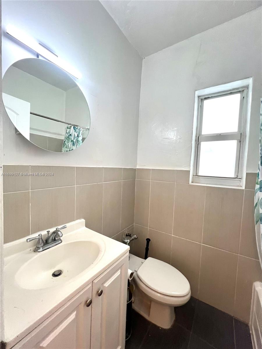 1619 Meridian Ave # 11