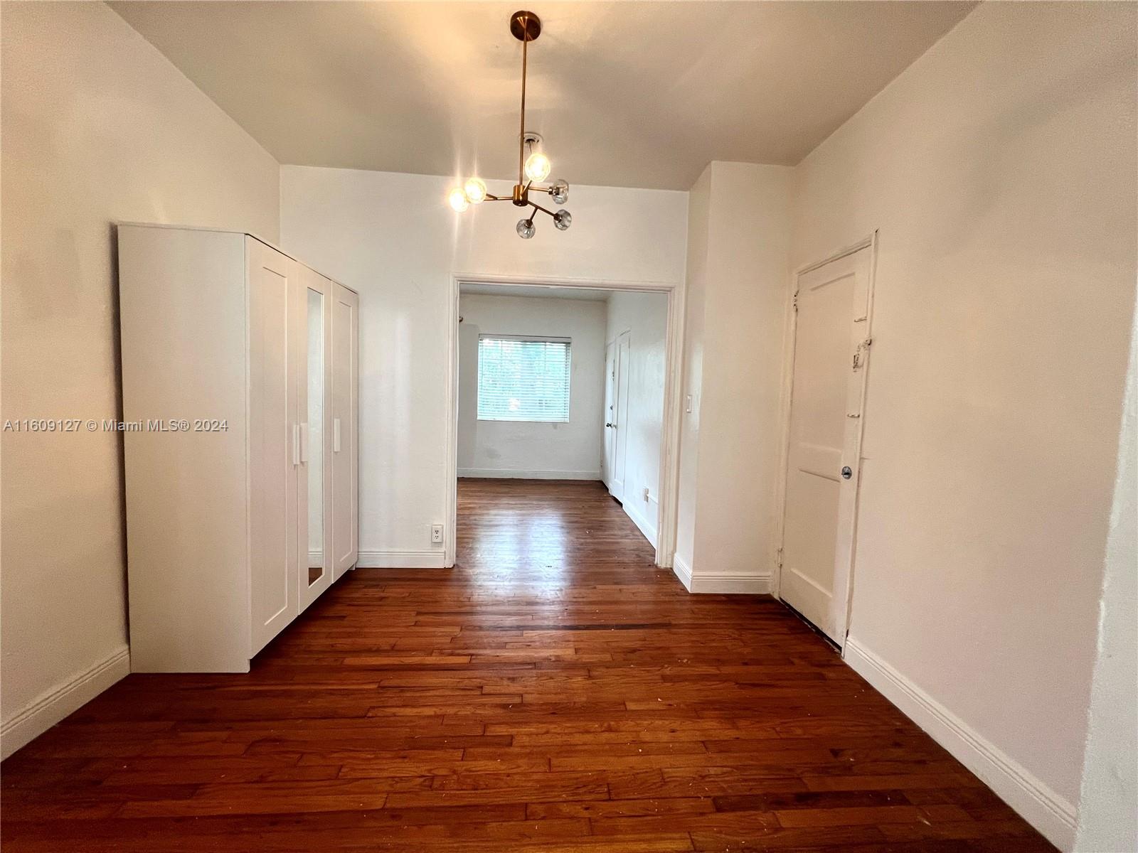 1619 Meridian Ave # 11