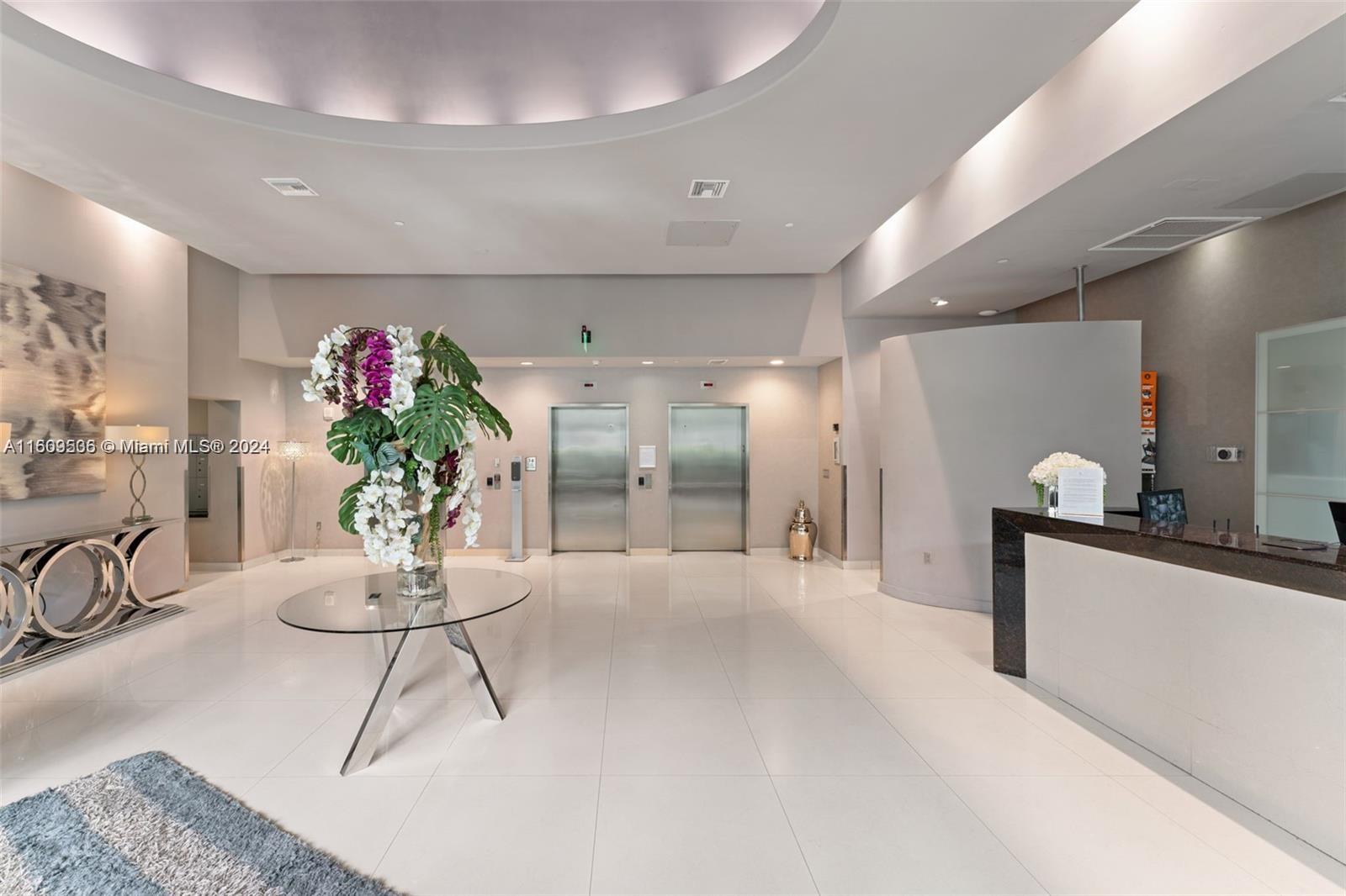 275 NE 18th St # 904