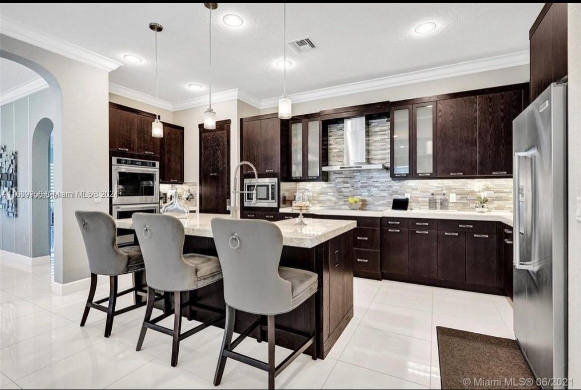 1103 SW 113th Way