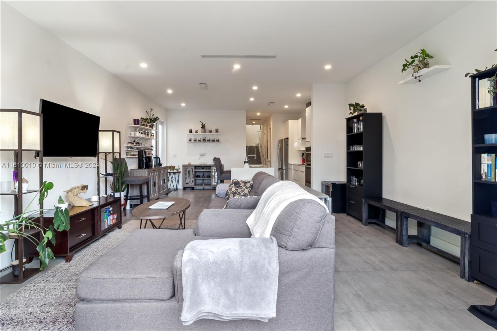 3063 SW 27th Ter # 3063