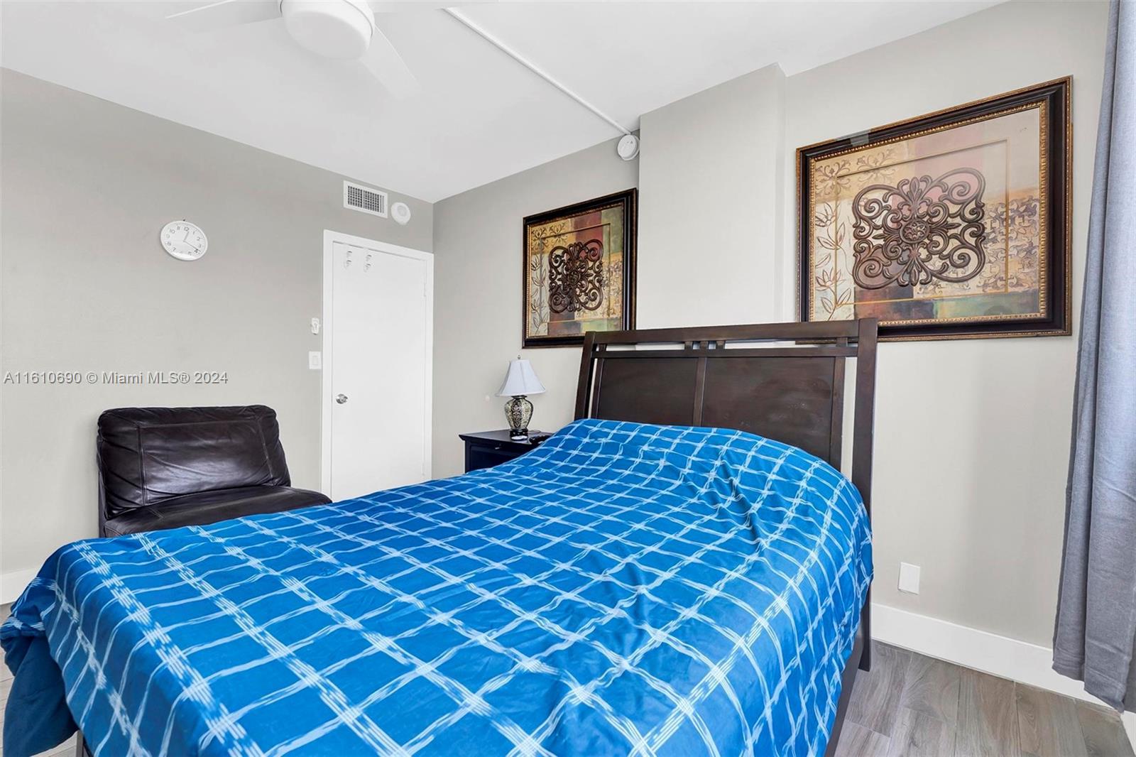 4200 Hillcrest Dr # 818