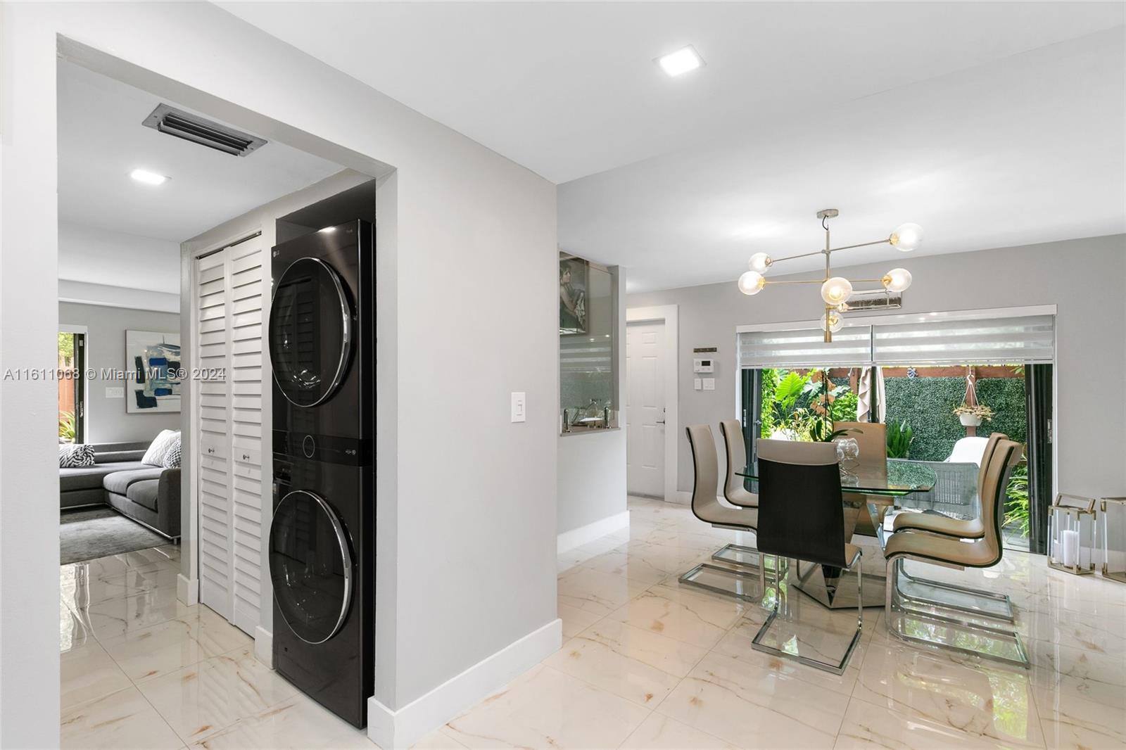 7004 SW 114th Pl # C