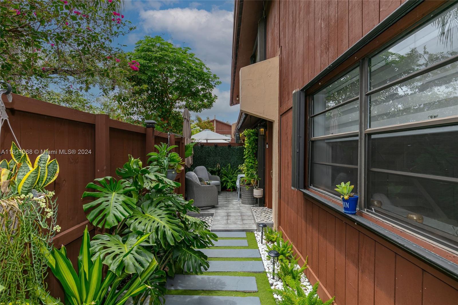 7004 SW 114th Pl # C