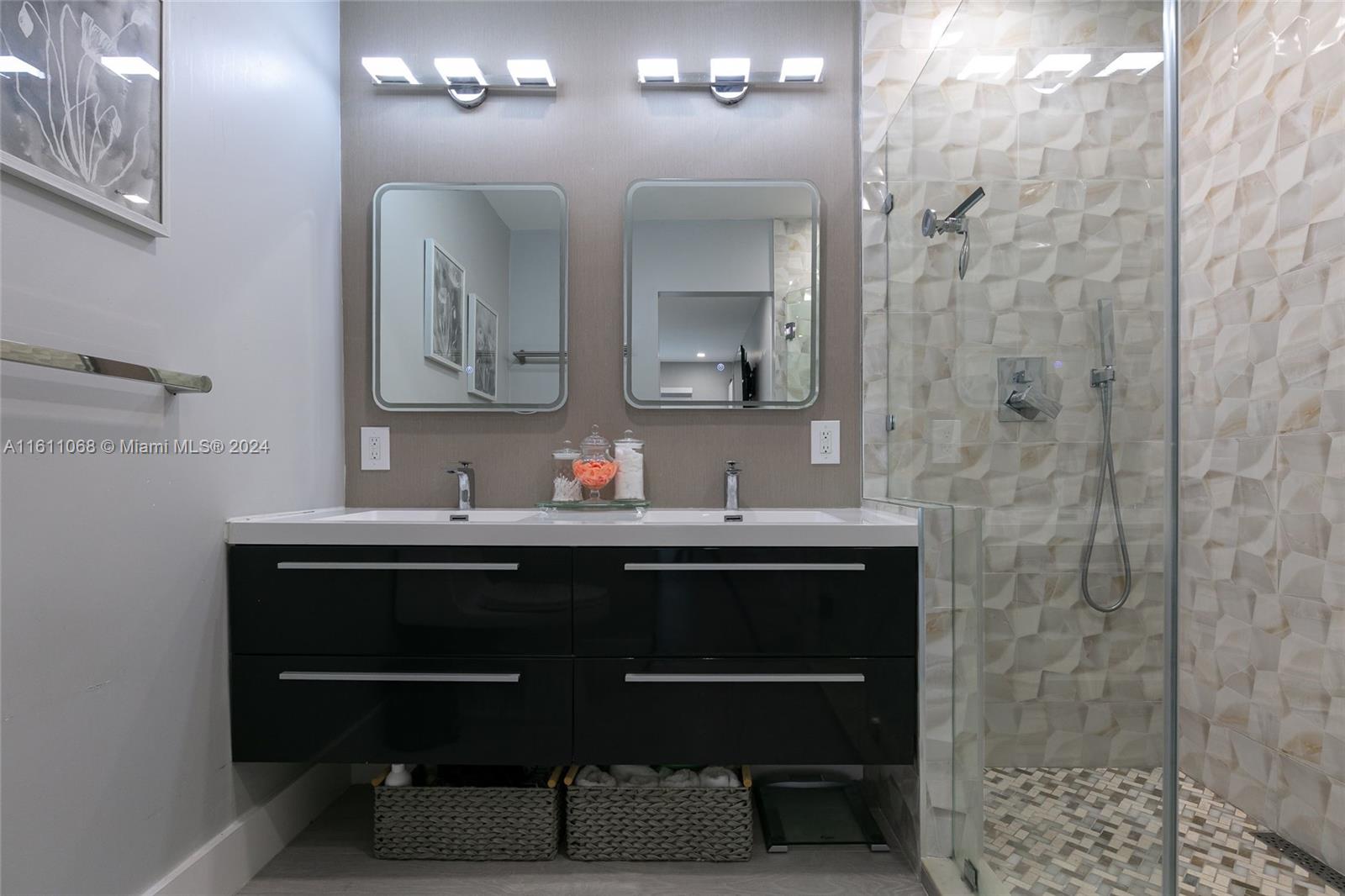 7004 SW 114th Pl # C