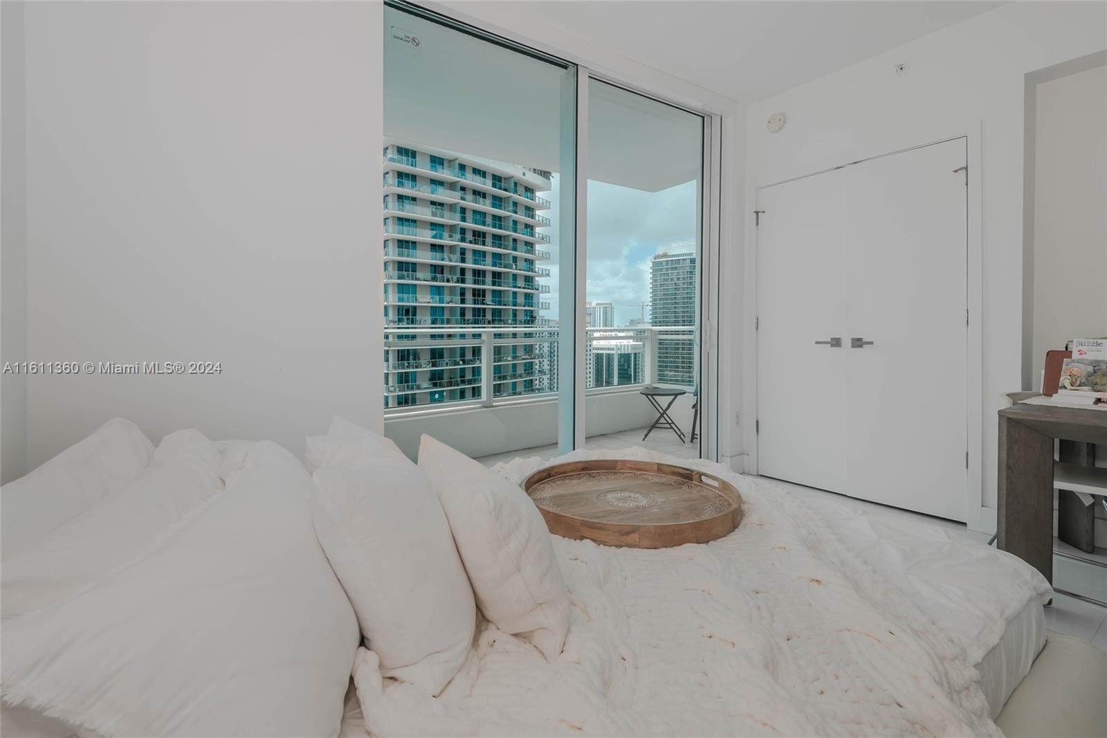 1080 Brickell Ave # 3405