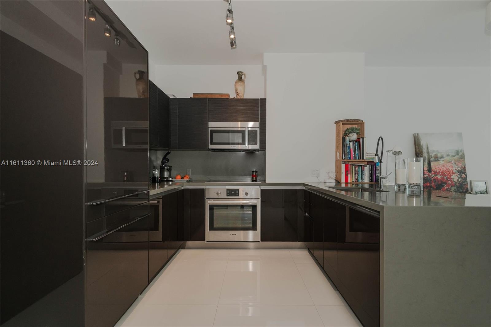1080 Brickell Ave # 3405