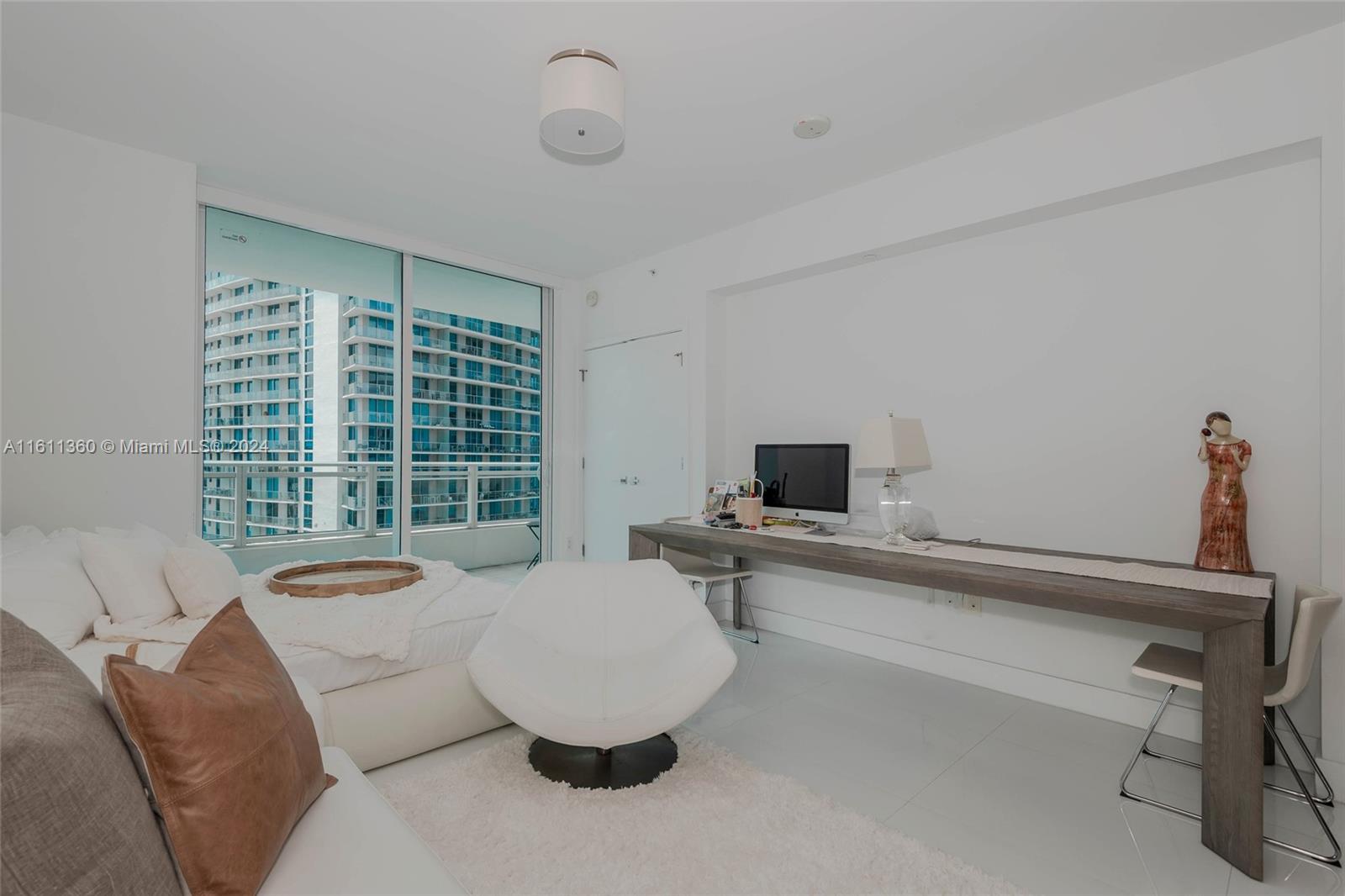1080 Brickell Ave # 3405