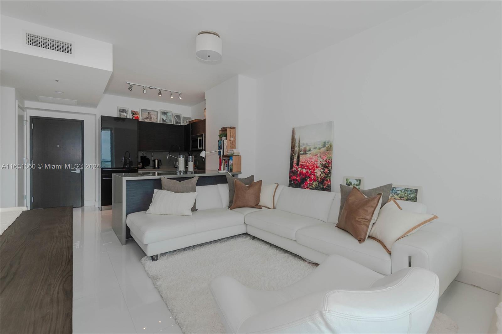 1080 Brickell Ave # 3405