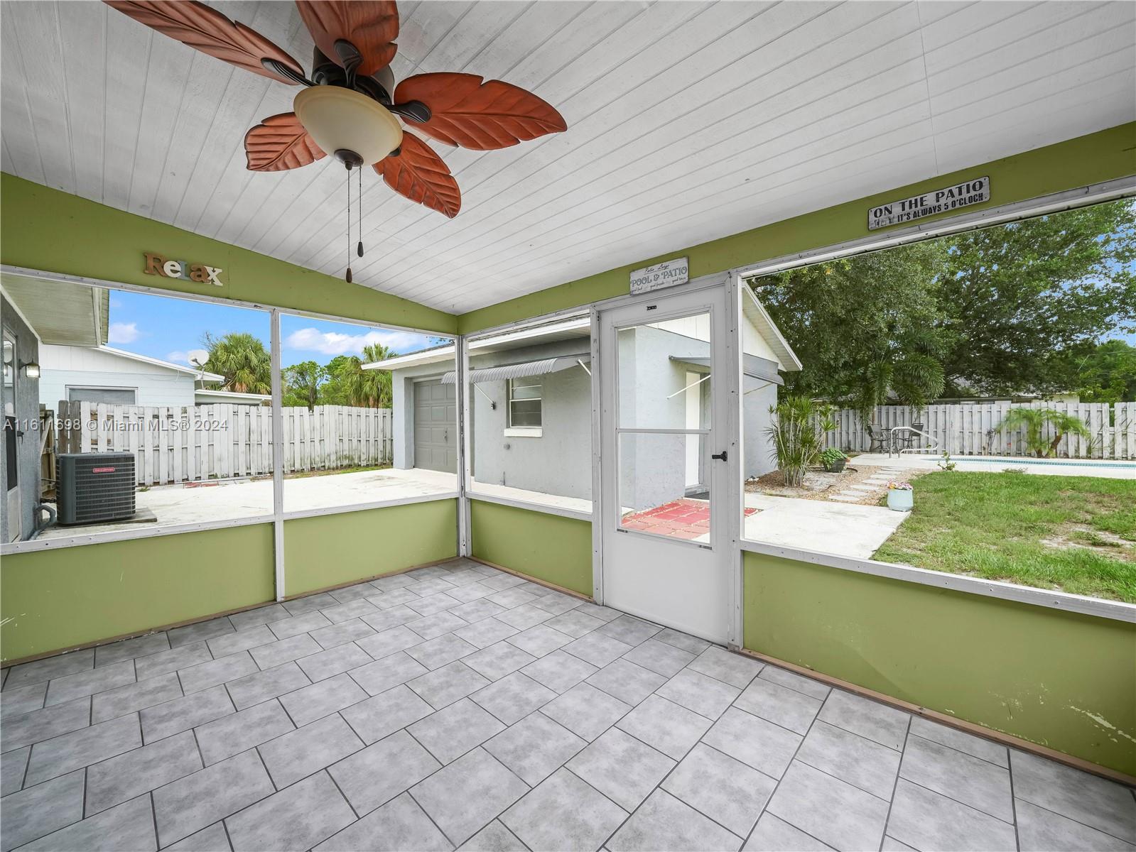 1621 oak ave
