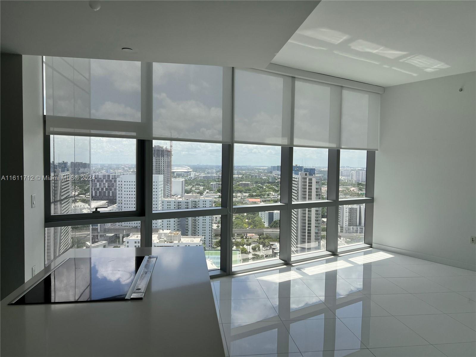 851 NE 1st Ave # 2702