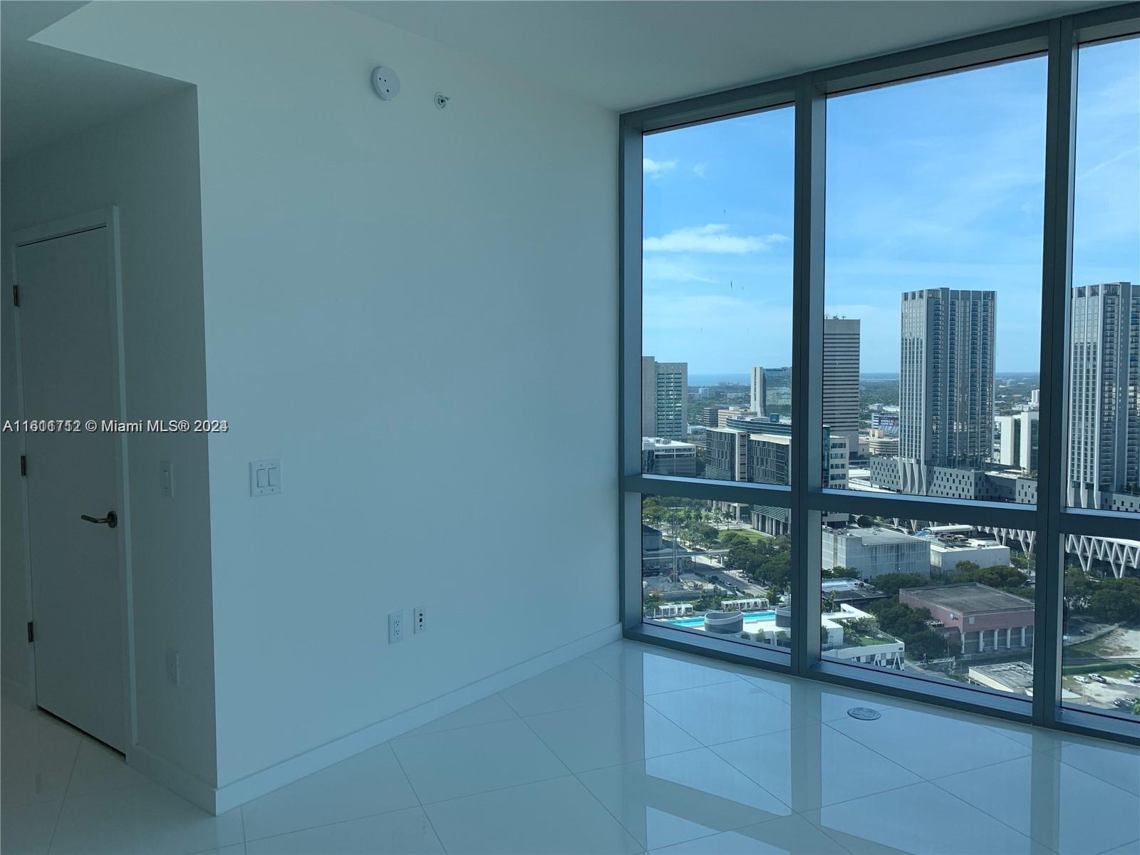 851 NE 1st Ave # 2702