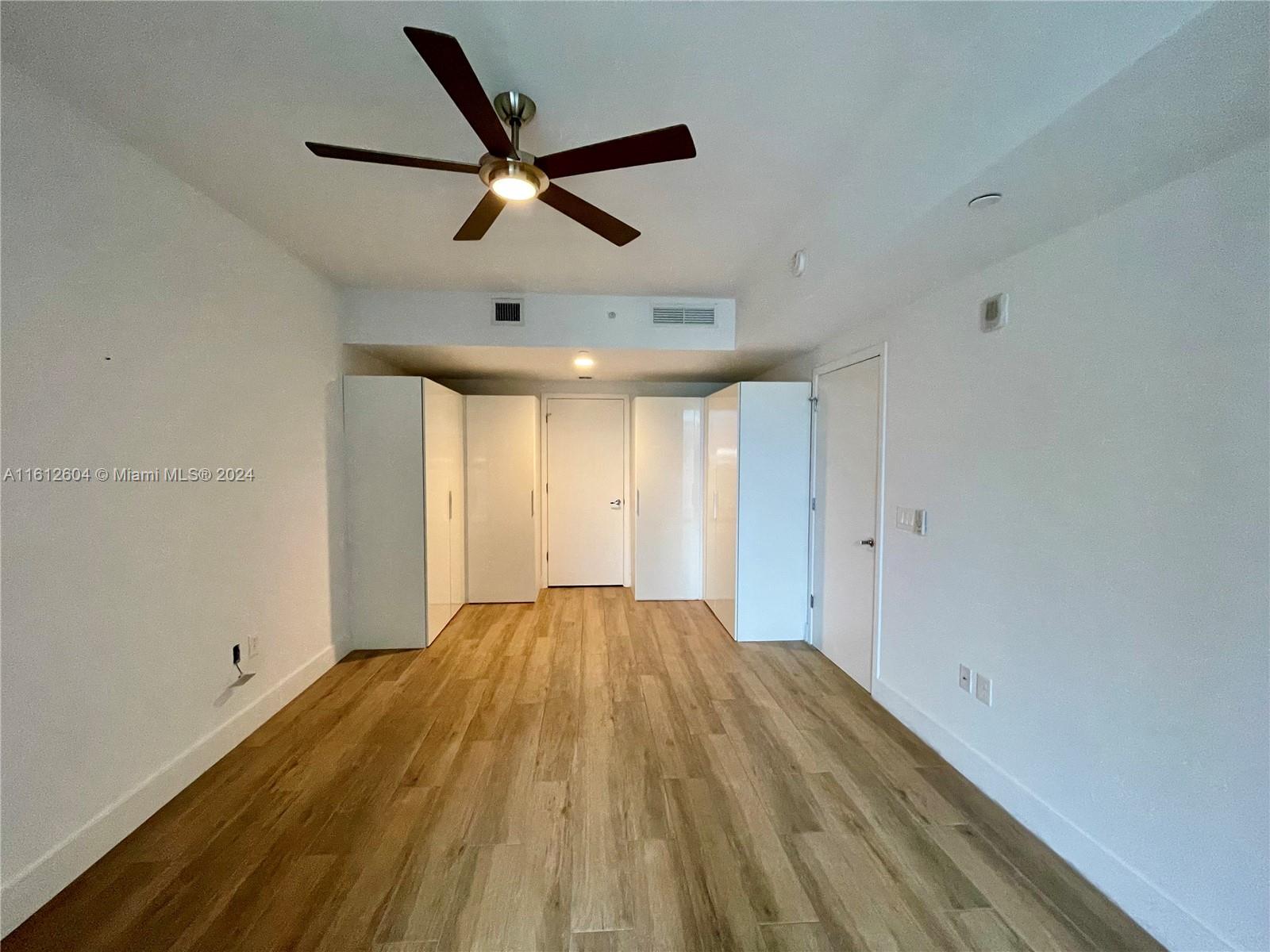 1010 Brickell Ave # 3309