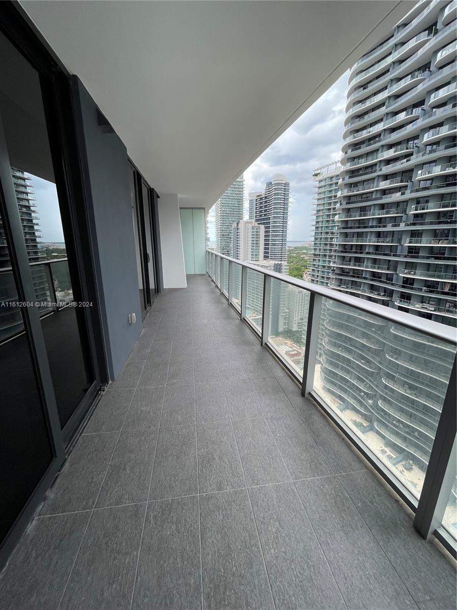 1010 Brickell Ave # 3309