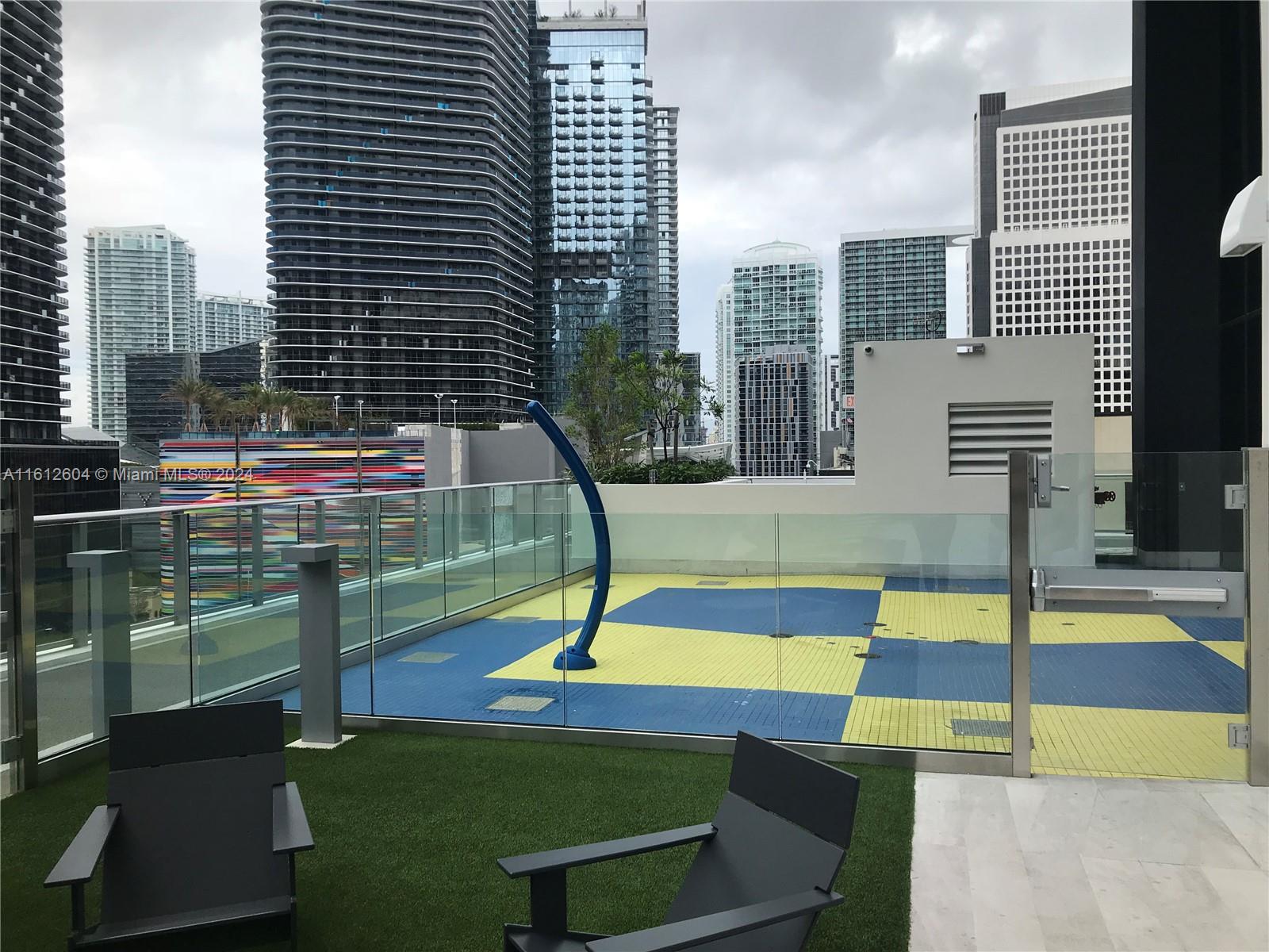 1010 Brickell Ave # 3309
