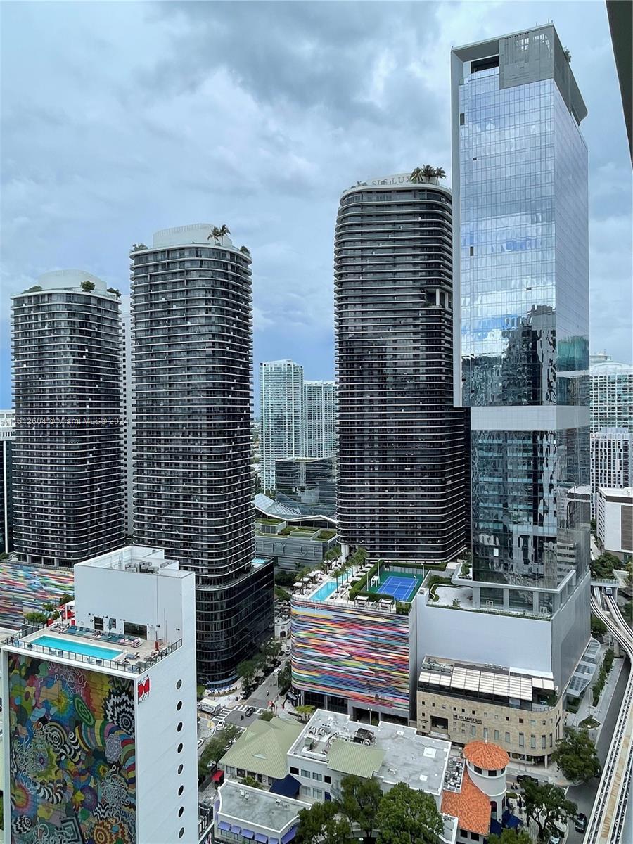 1010 Brickell Ave # 3309