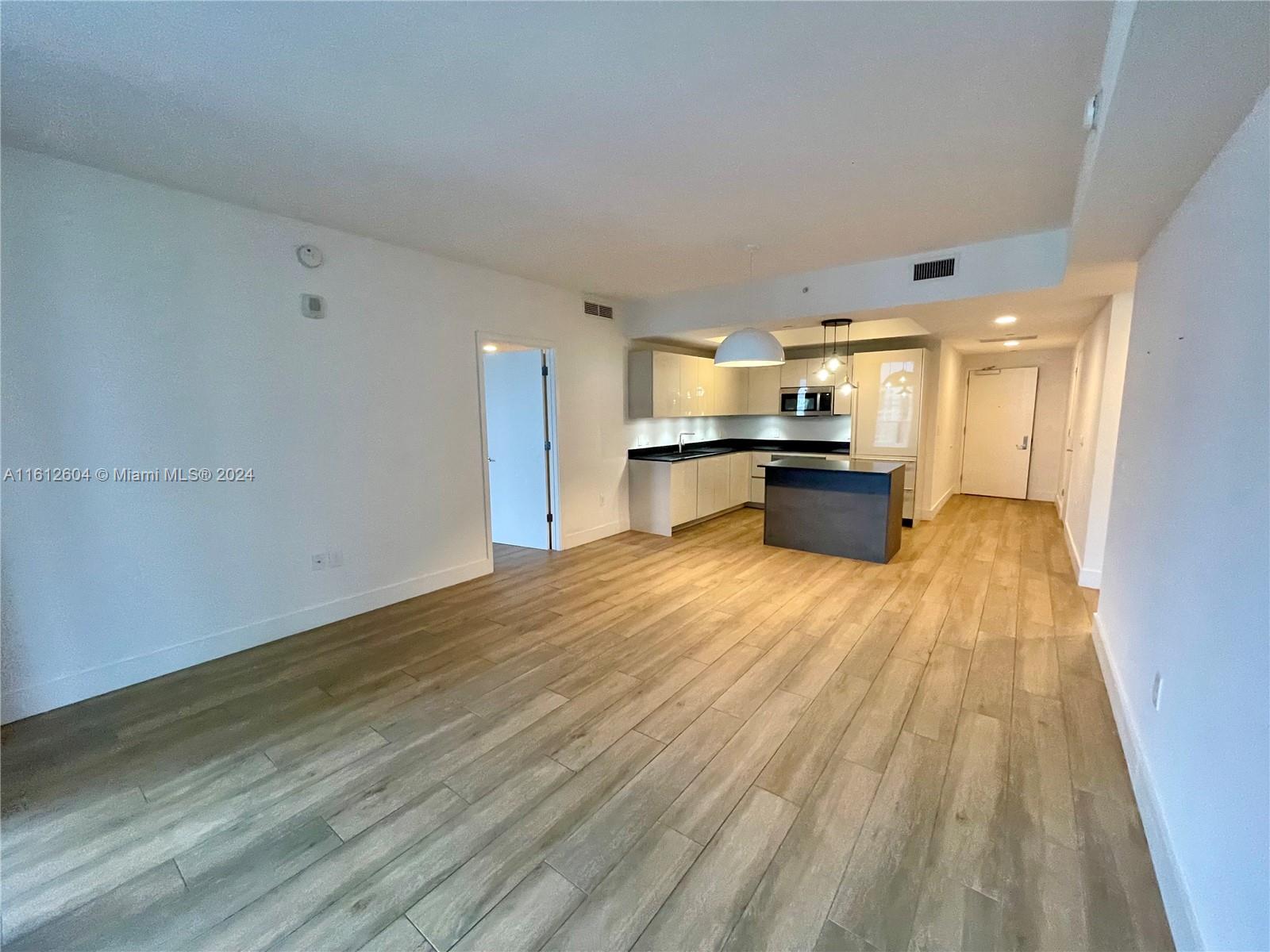 1010 Brickell Ave # 3309